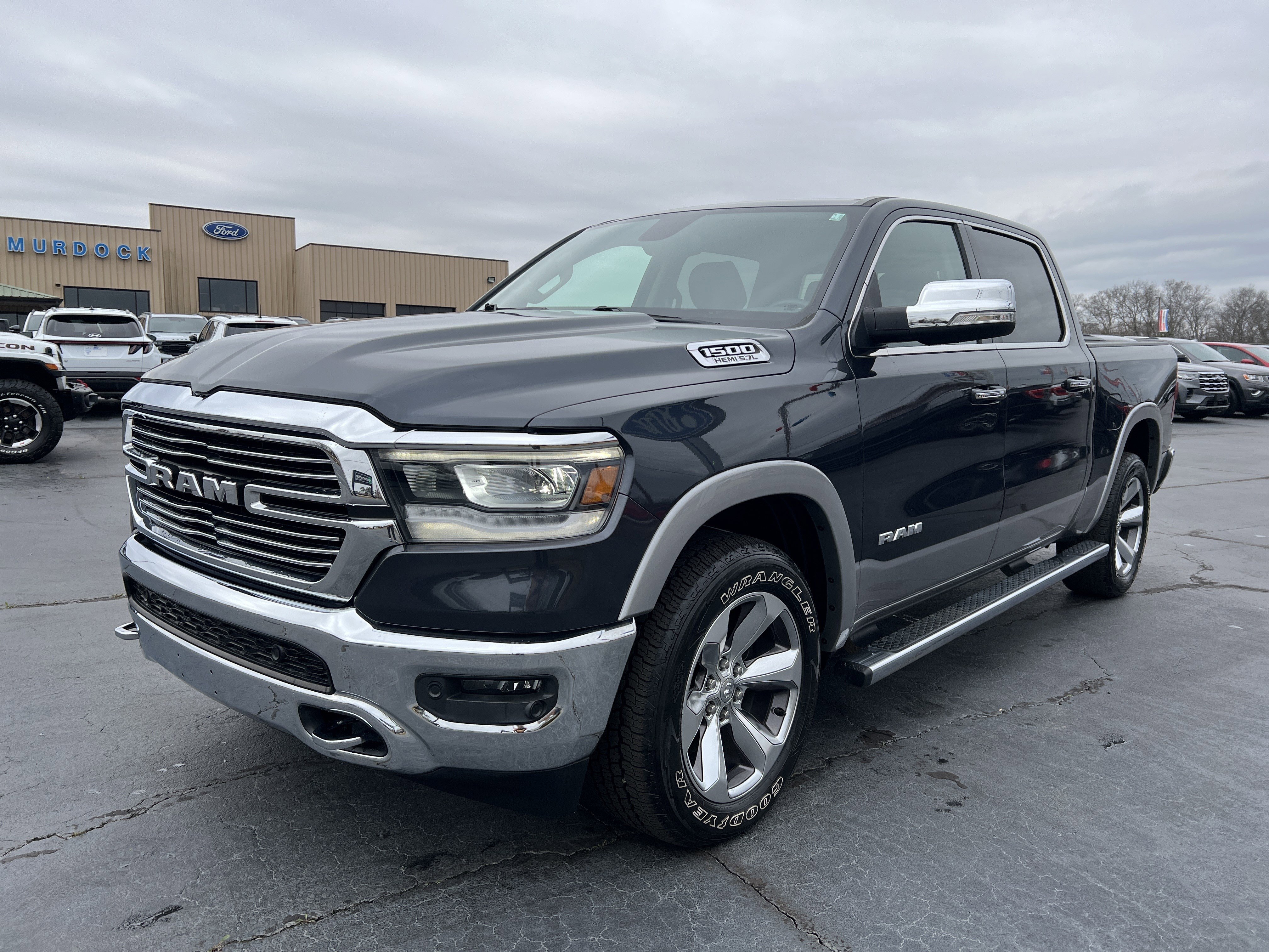 Used 2019 RAM 1500 Laramie image 2