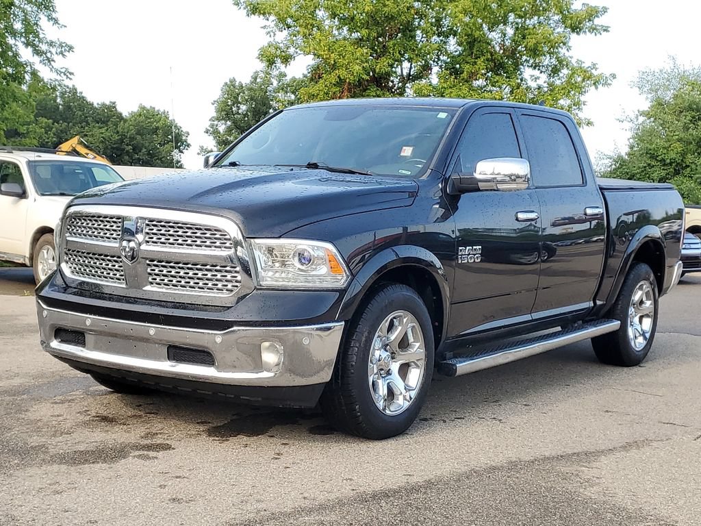 Used 2017 RAM 1500 Laramie AWD/4WD image 2