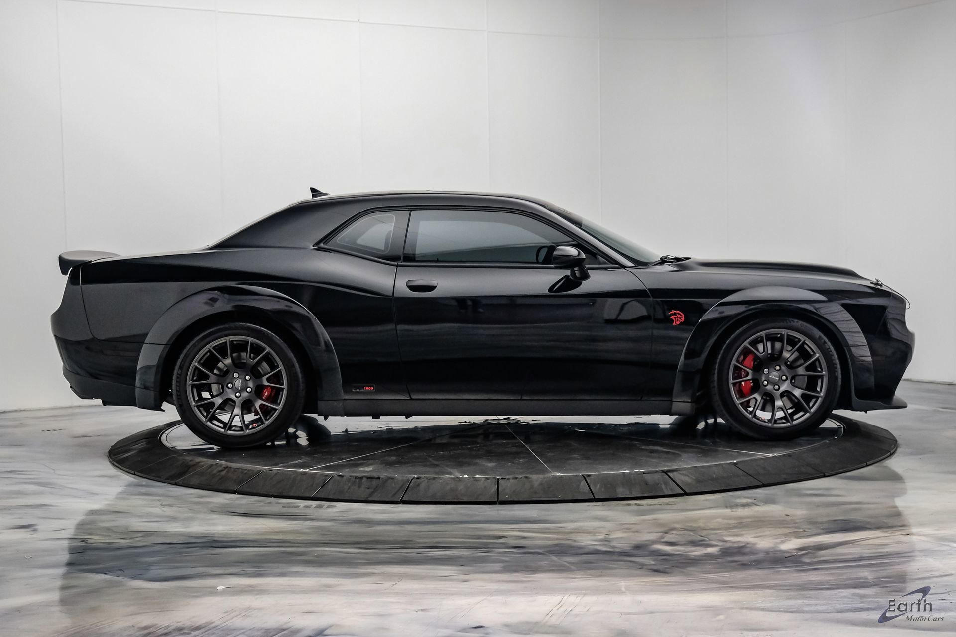 Used 2022 Dodge Challenger SRT Hellcat RWD image 25
