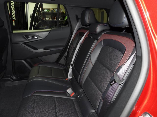 New 2026 Chevrolet Equinox RS image 34