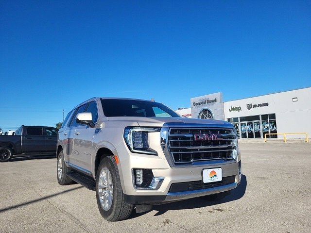 Used 2024 GMC Yukon SLT w/ SLT Luxury Package image 7