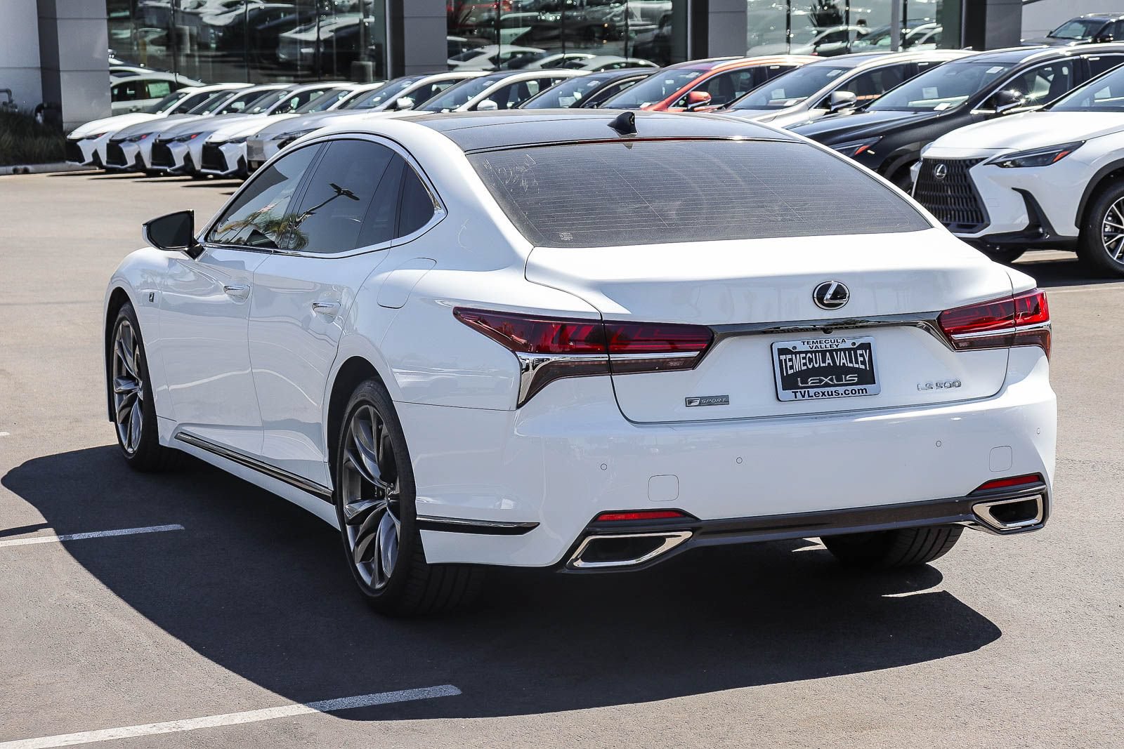 Used 2018 Lexus LS 500 F Sport w/ Accessory Package (Z2) RWD image 4