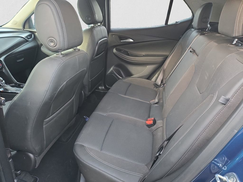 Used 2021 Buick Encore GX Select image 15