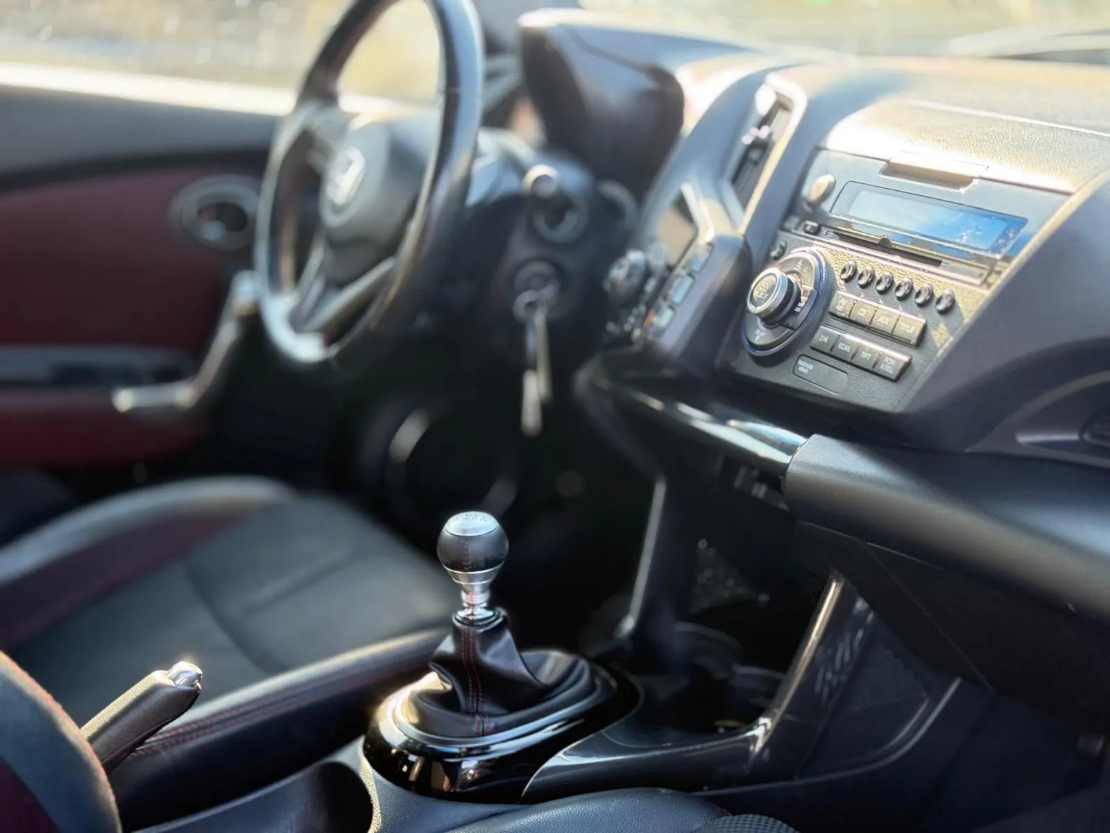 Used 2014 Honda CR-Z EX image 11