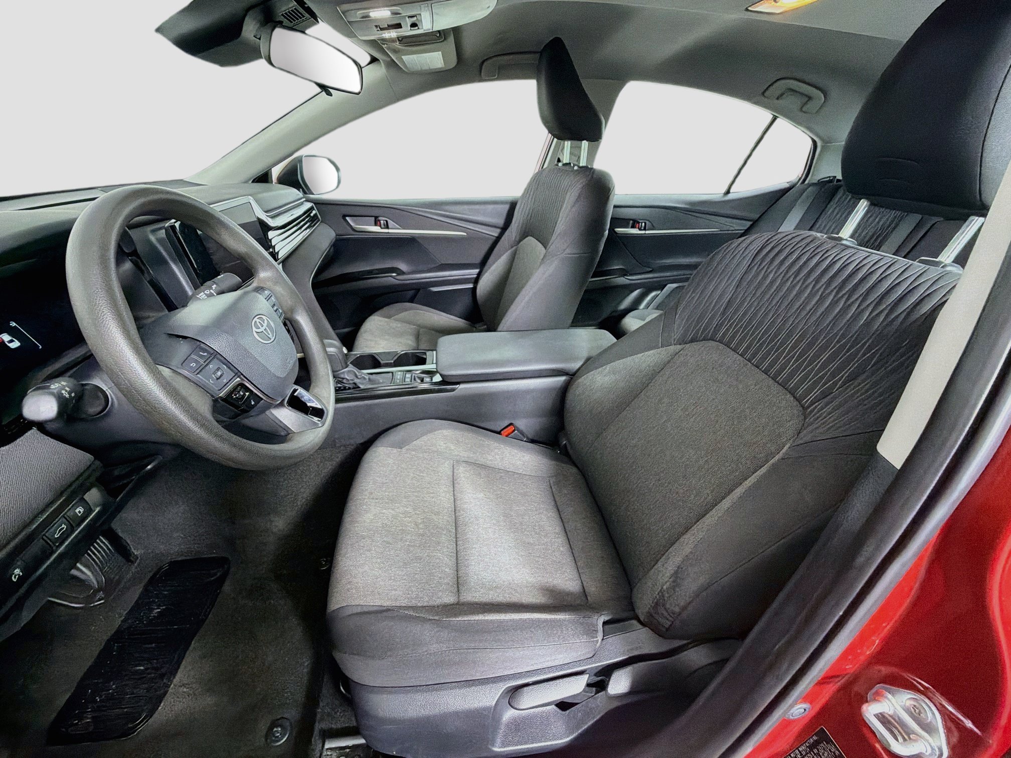 Used 2025 Toyota Camry LE FWD image 13