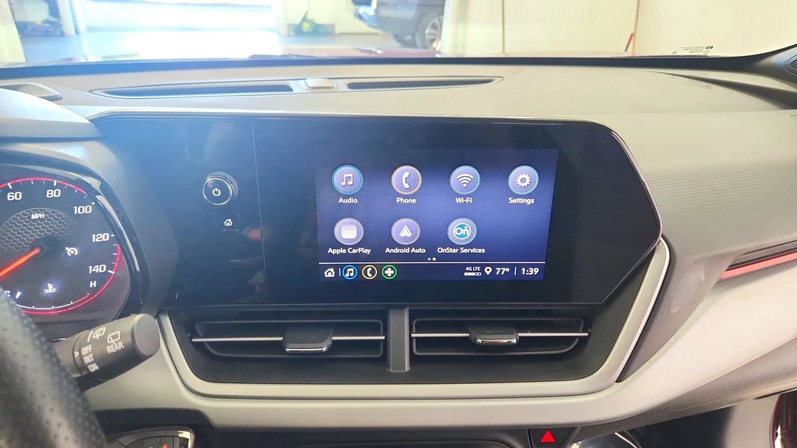 Used 2025 Chevrolet Trax RS w/ Driver Confidence Package FWD image 15