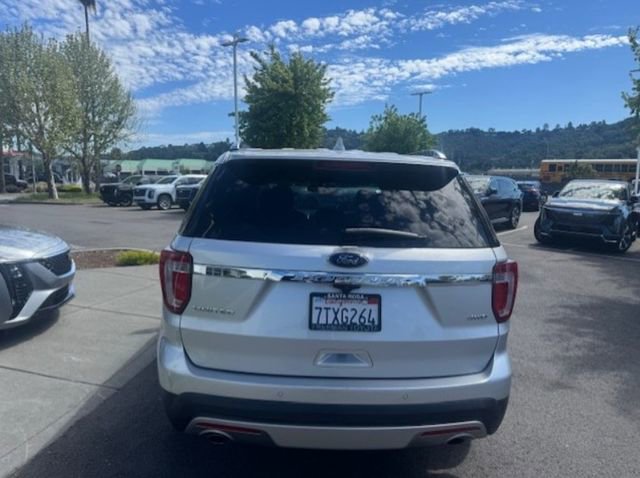 Used 2017 Ford Explorer Limited image 7