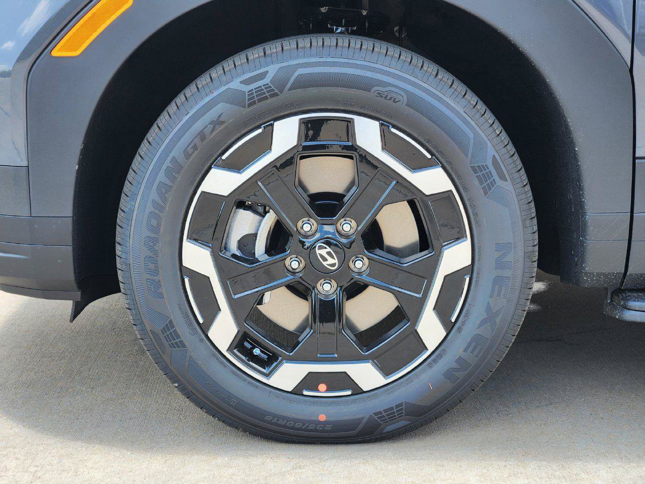 New 2026 Hyundai Santa Fe SEL FWD image 9