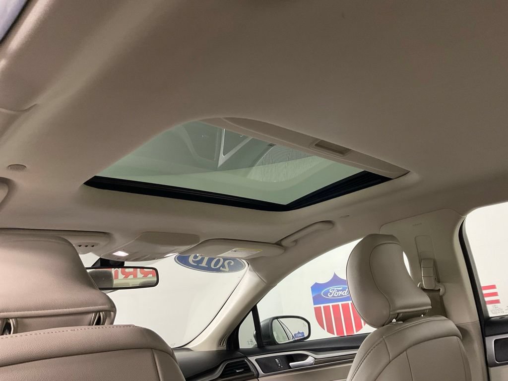 Certified 2019 Ford Fusion SEL FWD image 20