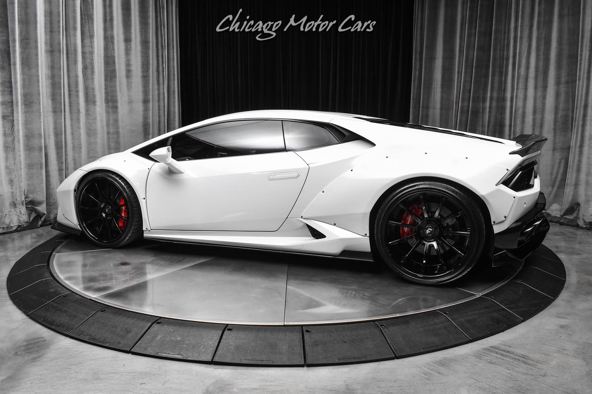 Used 2016 Lamborghini Huracan LP 580-2 RWD image 3