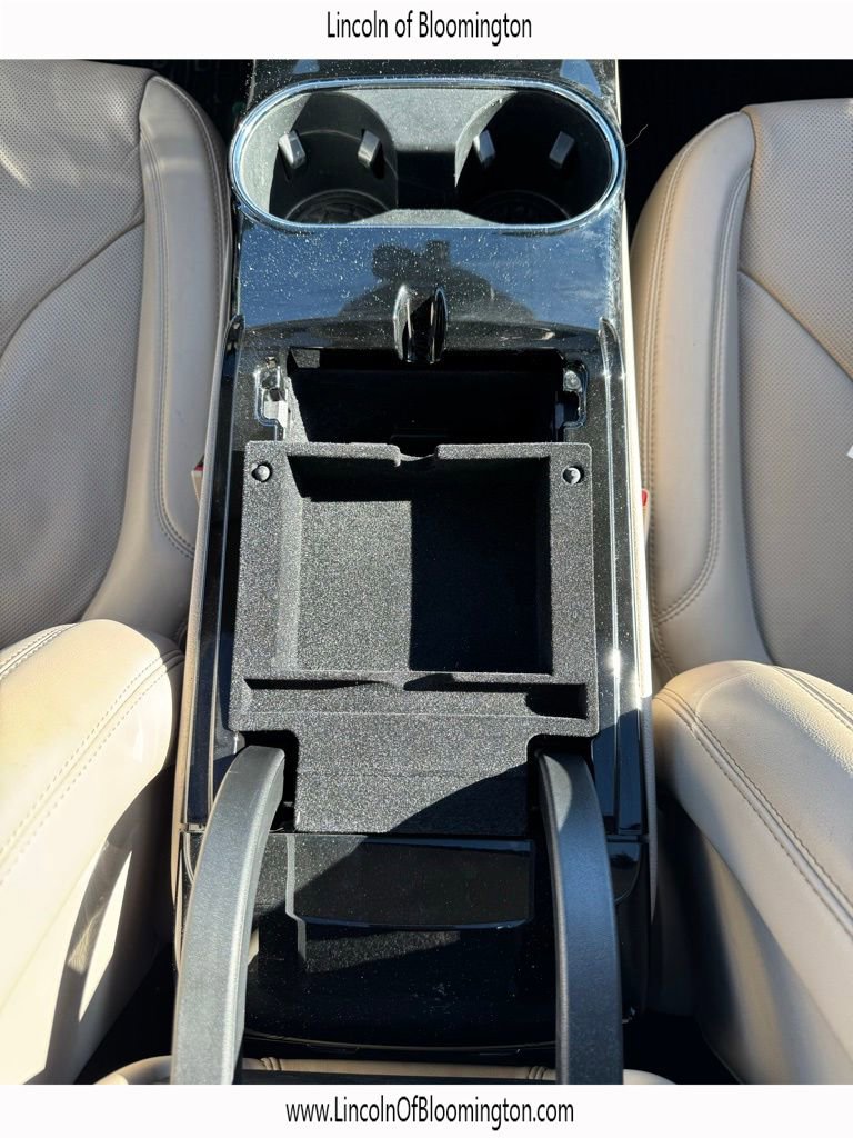 Certified 2022 Lincoln Nautilus Reserve w/ Equipment Group 201A image 50