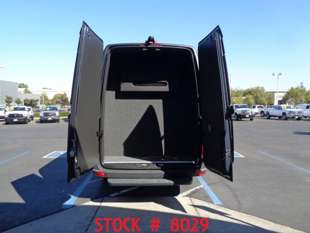 Used 2014 Mercedes-Benz Sprinter 2500 image 5