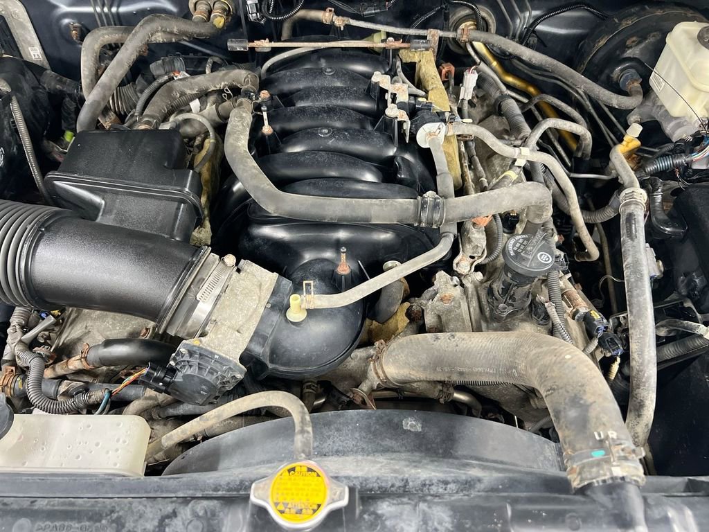 Used 2010 Toyota Tundra Limited AWD/4WD image 24
