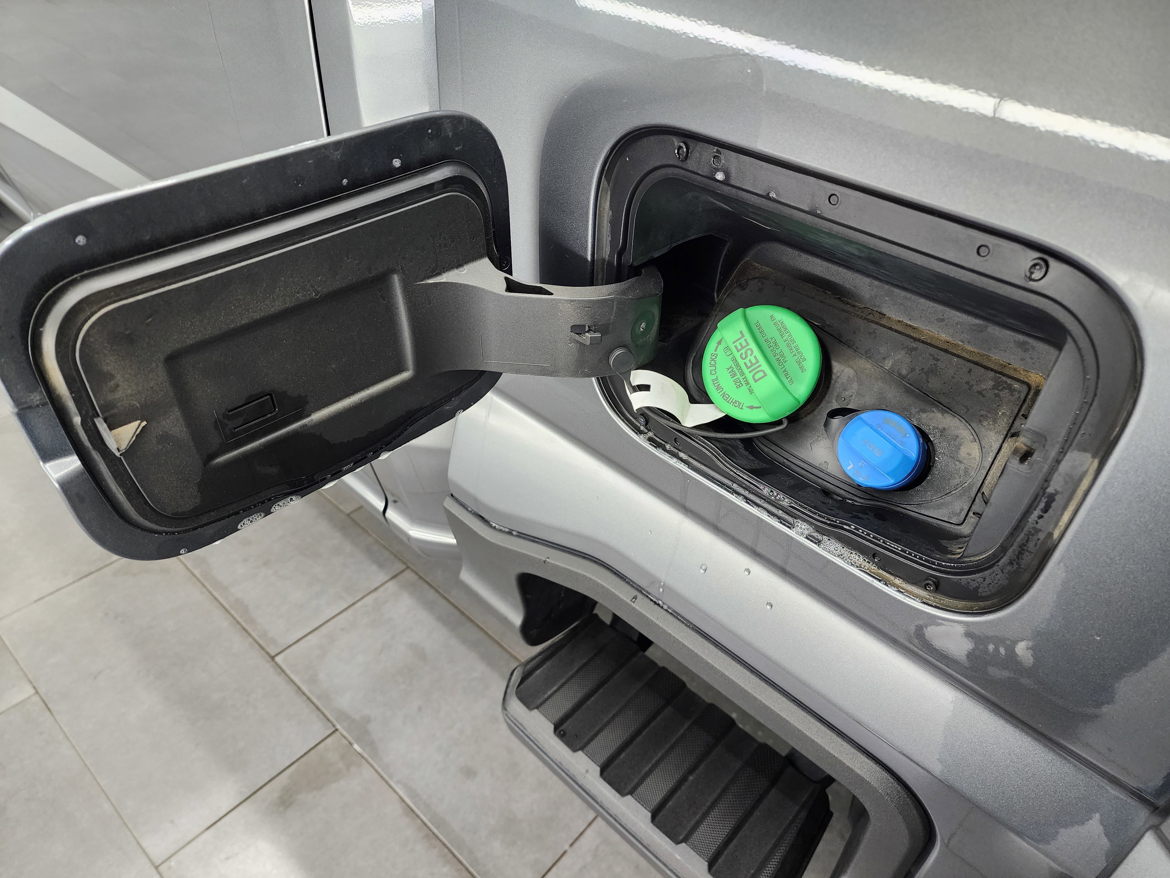 Used 2025 Ford F350 Lariat w/ Lariat Ultimate Package image 32