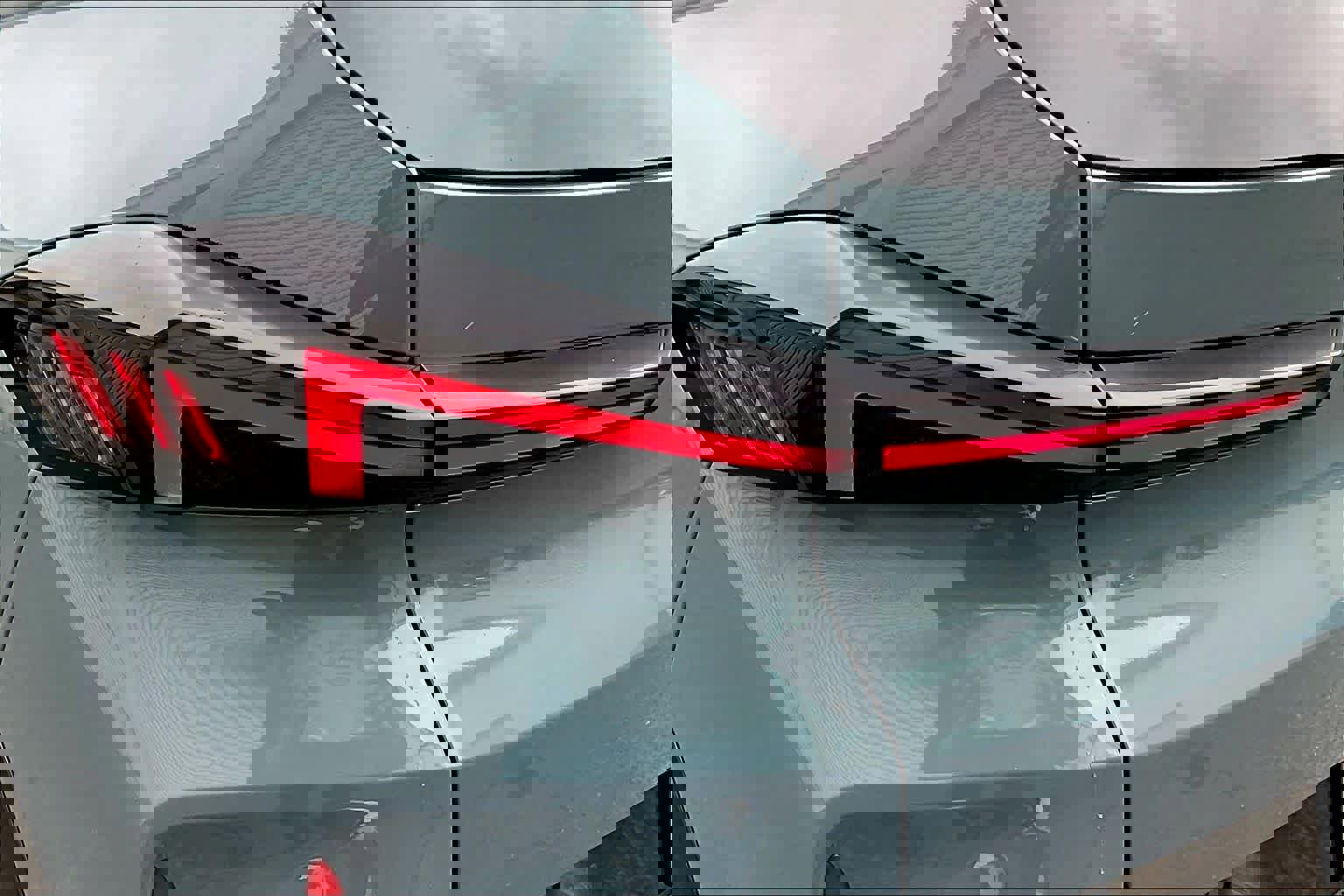 Used 2024 BMW XM w/ M Driver's Package image 31