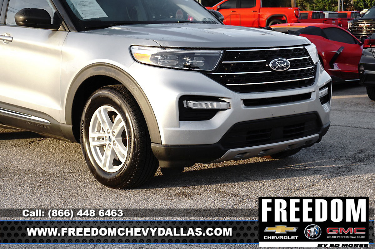 Used 2024 Ford Explorer XLT w/ Equipment Group 202A image 41