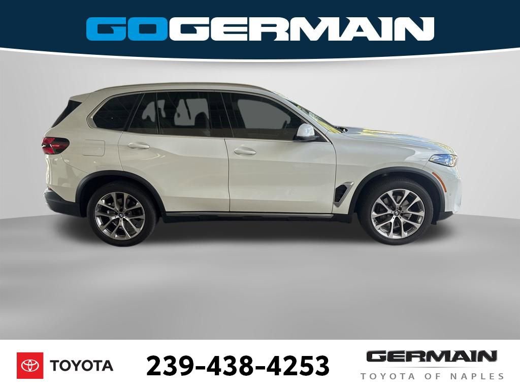 Used 2024 BMW X5 sDrive40i w/ Premium Package image 10