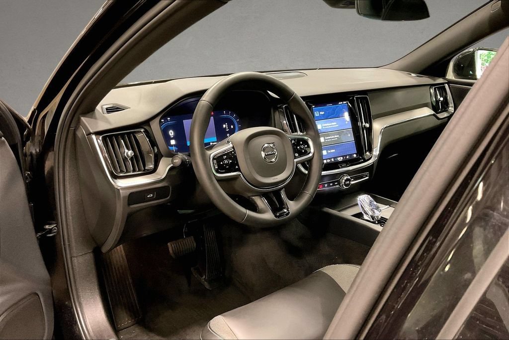 Certified 2024 Volvo S60 B5 Plus w/ Climate Package AWD/4WD image 17