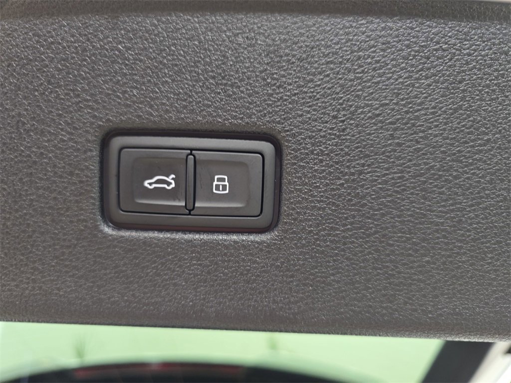 New 2026 Audi RS Q8 performance image 13