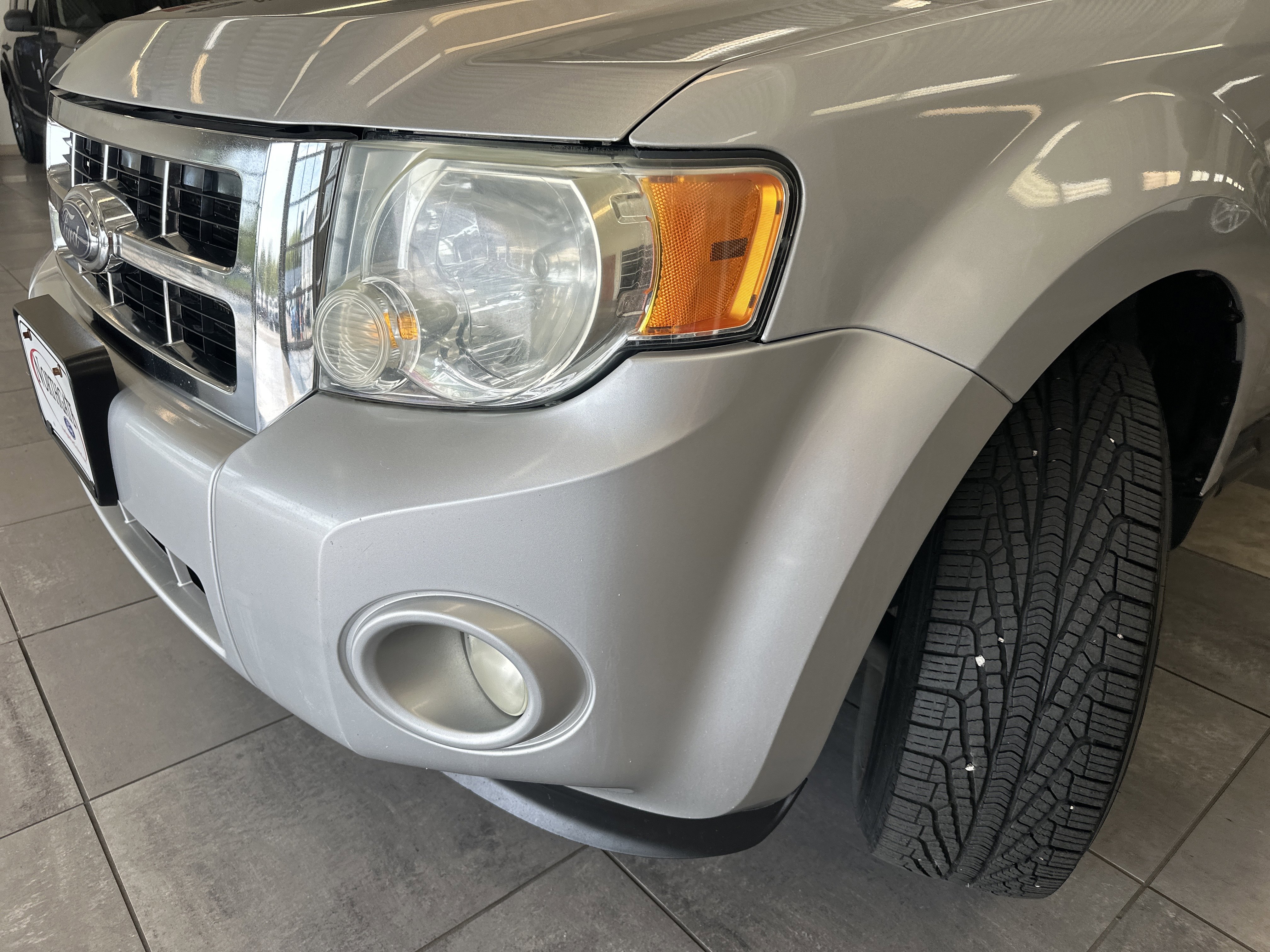 Used 2009 Ford Escape XLT FWD image 16