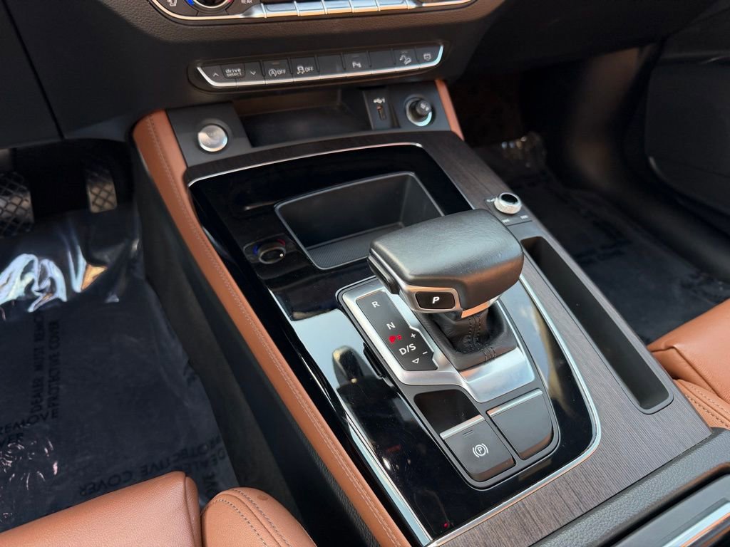 Used 2022 Audi Q5 2.0T Premium Plus w/ Premium Plus Package image 23