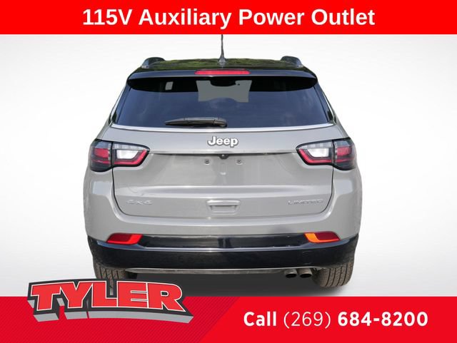 Certified 2022 Jeep Compass Limited w/ Elite Group AWD/4WD image 7
