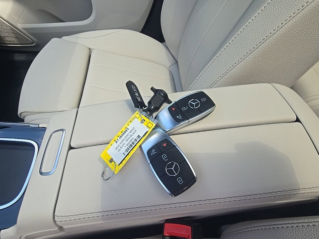 Used 2026 Mercedes-Benz GLA 250 image 32