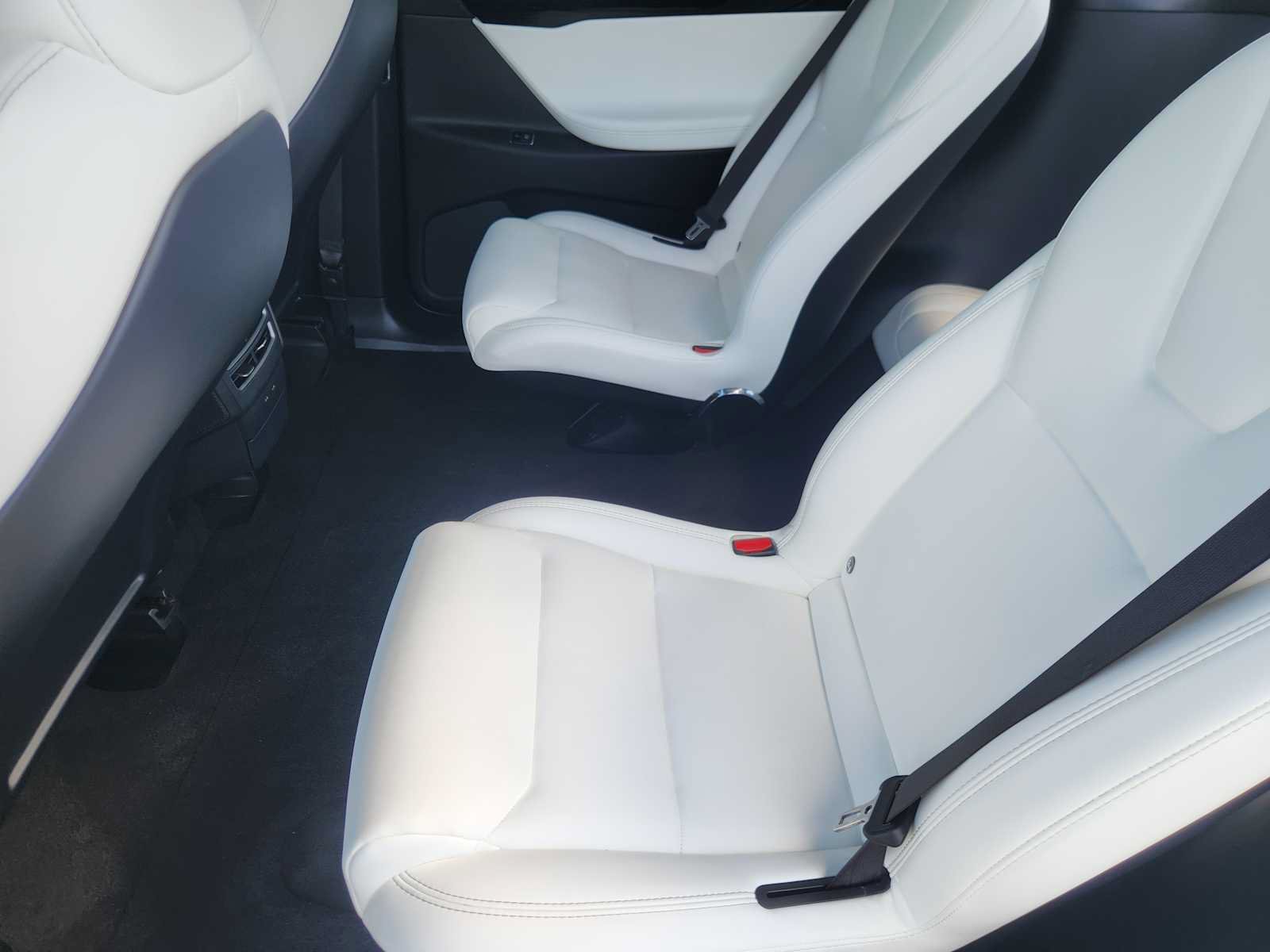 Used 2020 Tesla Model X Long Range AWD/4WD image 31