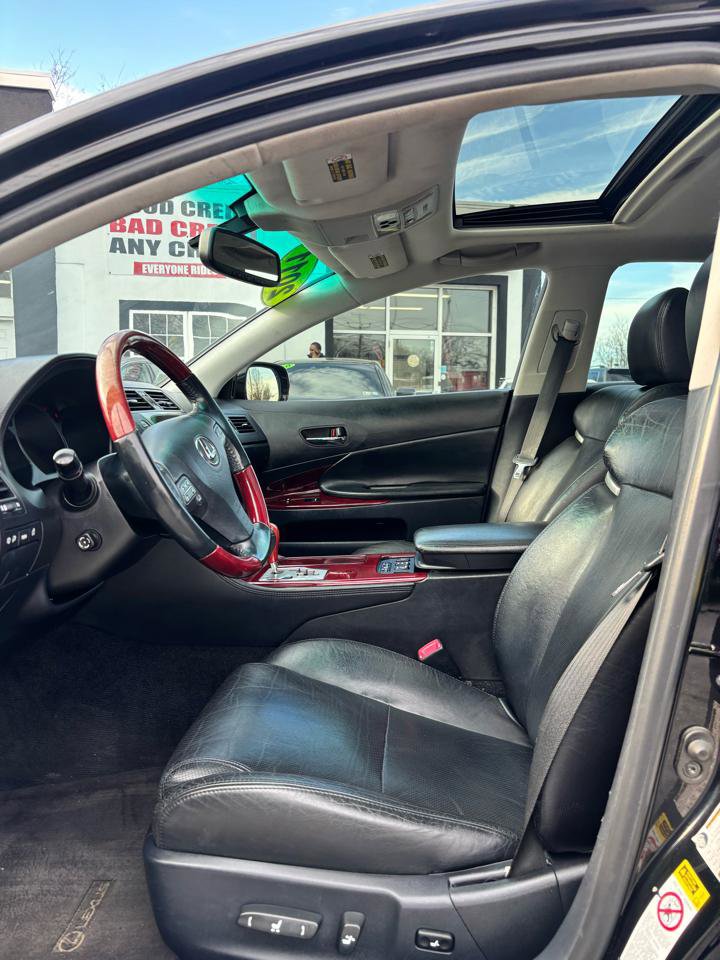 Used 2011 Lexus GS 460 image 9