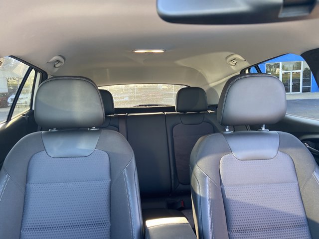 Used 2025 Chevrolet Trax LT w/ LT Convenience Package FWD image 18
