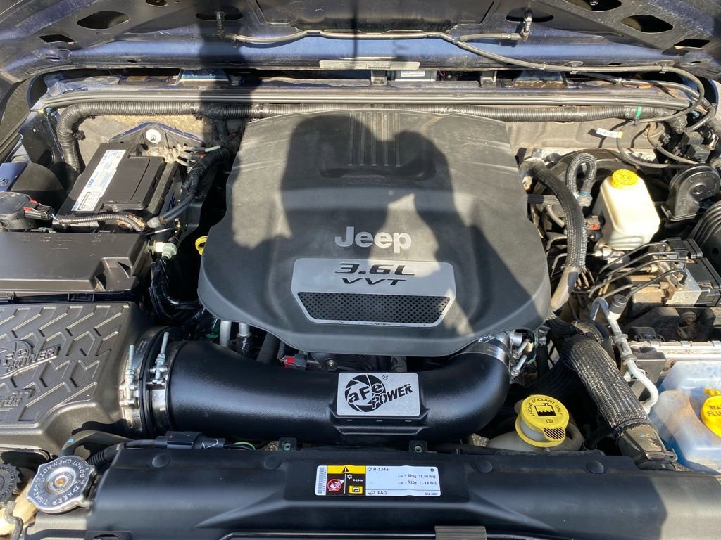 Used 2013 Jeep Wrangler Unlimited Sport image 28