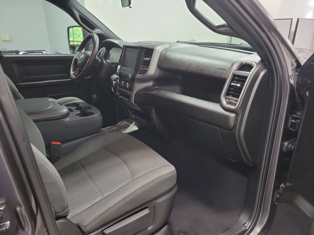 Used 2024 RAM 2500 Tradesman w/ Chrome Appearance Group AWD/4WD image 21
