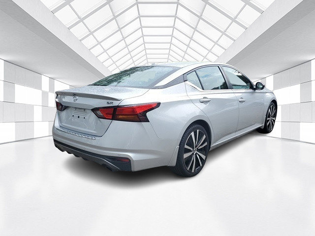 Used 2021 Nissan Altima 2.5 SR w/ SR Premium Package image 4