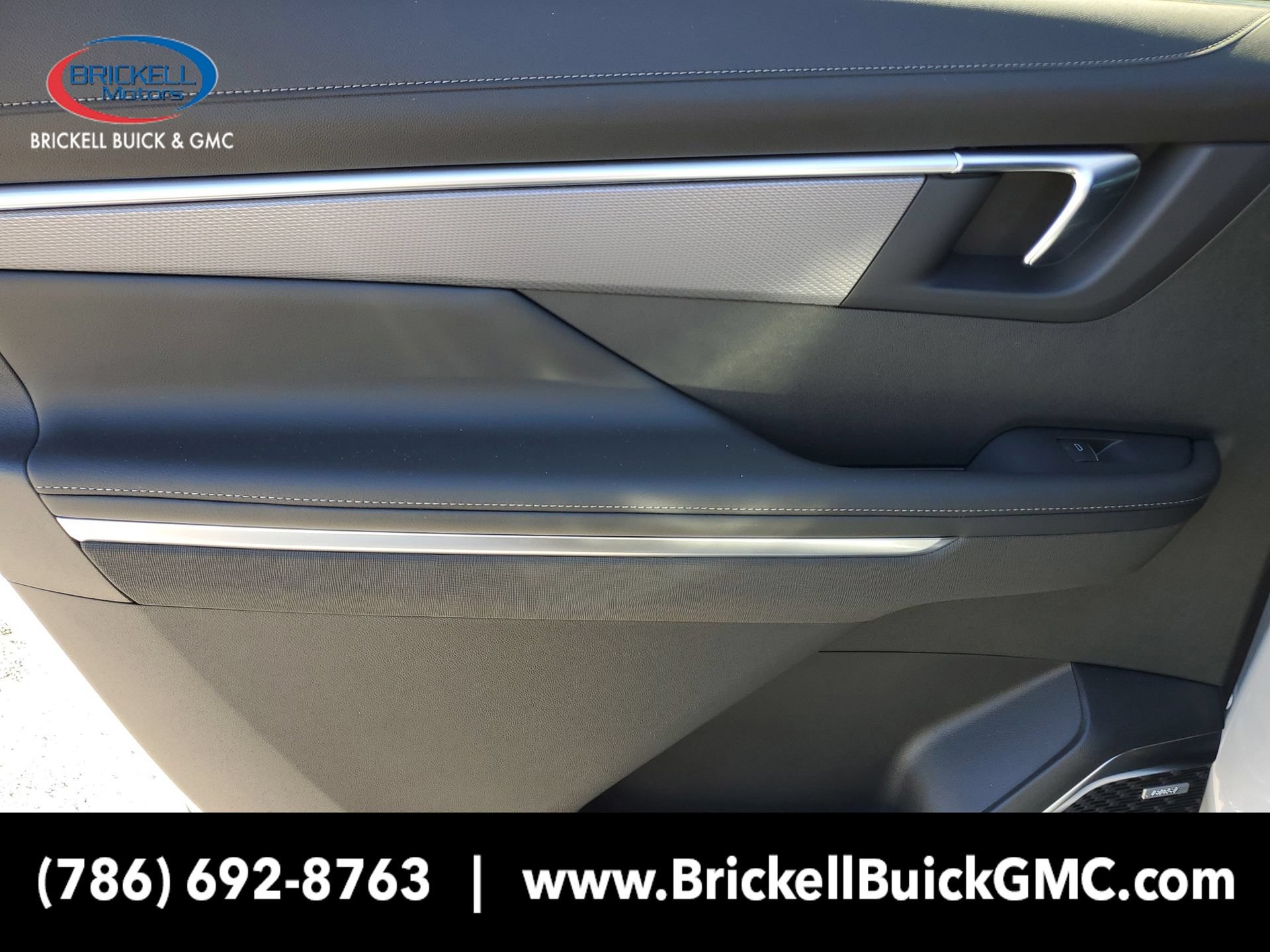 New 2025 Buick Enclave Sport Touring w/ Power Package FWD image 10