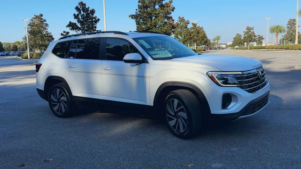 New 2026 Volkswagen Atlas SE image 2