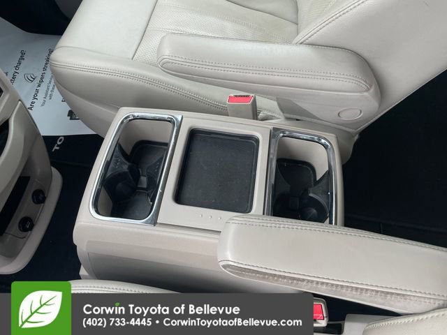 Used 2012 Chrysler Town & Country Touring w/ Entertainment Group #1 FWD image 22