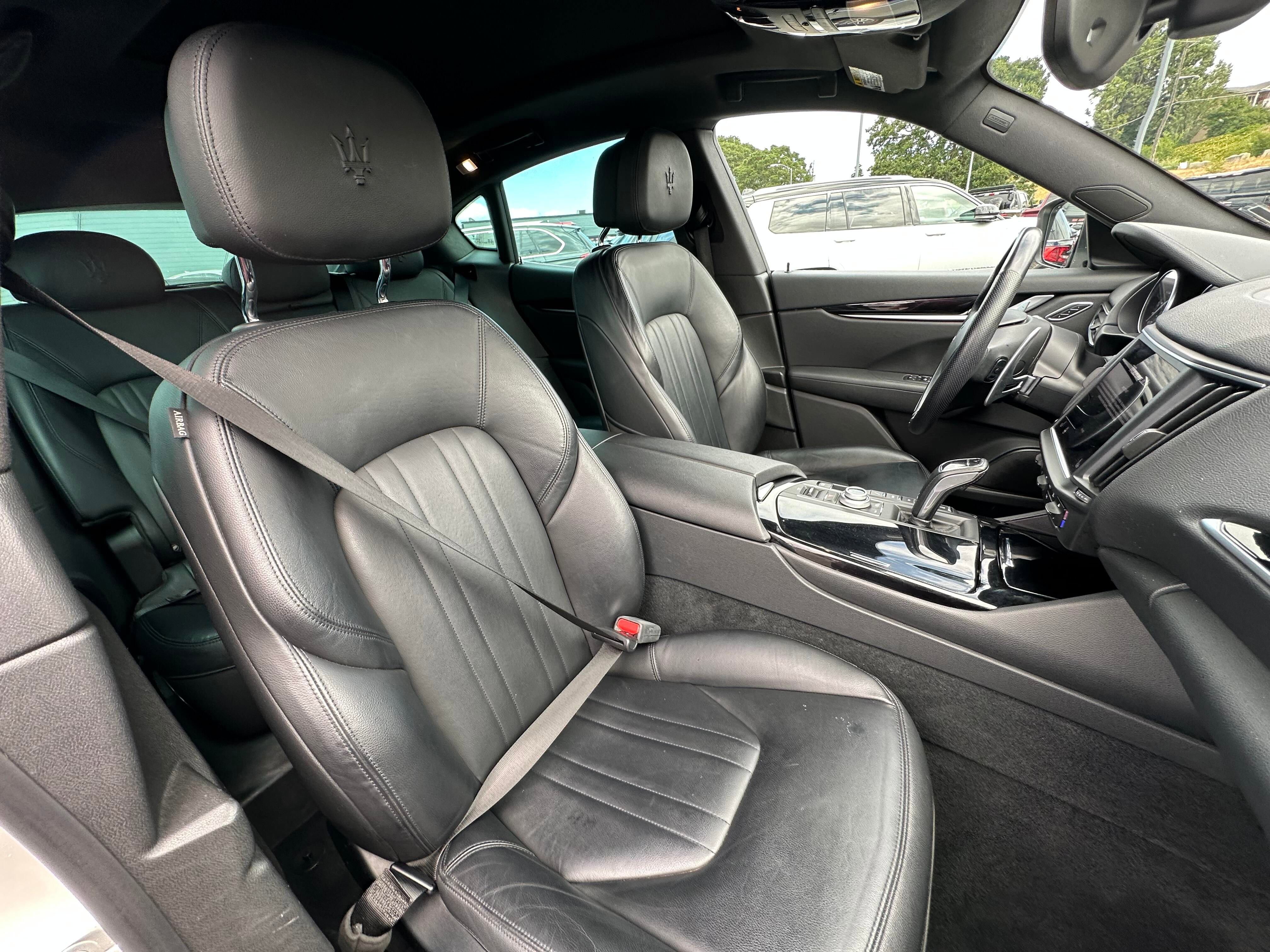 Used 2023 Maserati Levante Modena image 15