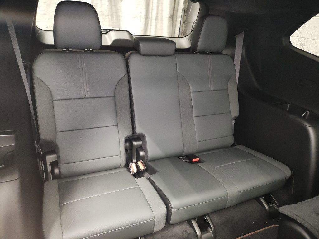 New 2026 GMC Acadia AT4 w/ Super Cruise Package image 14