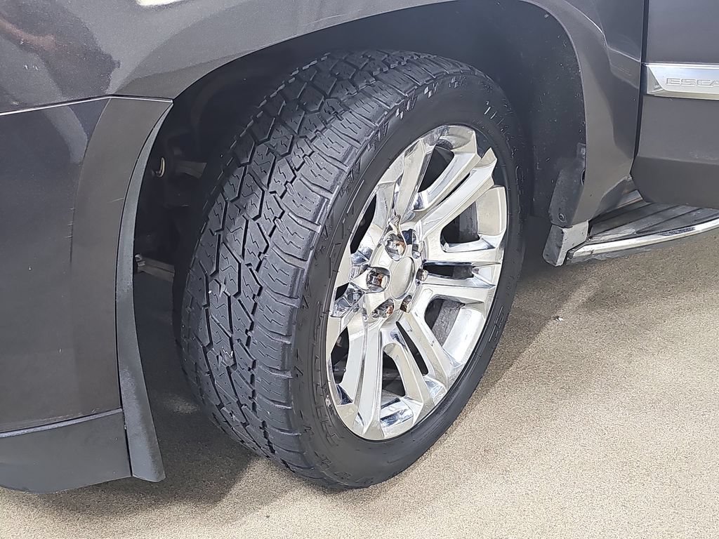 Certified 2015 Cadillac Escalade Premium AWD/4WD image 40