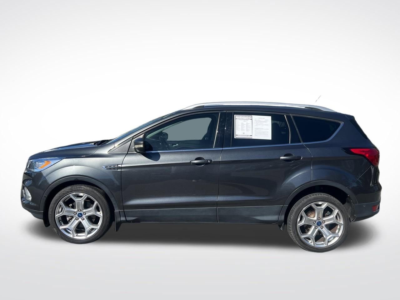 Used 2019 Ford Escape Titanium image 2