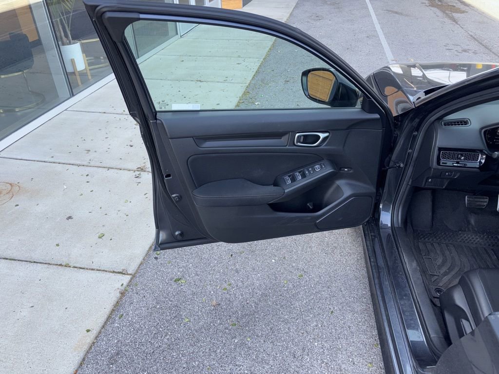 Used 2025 Honda Civic Sport image 20