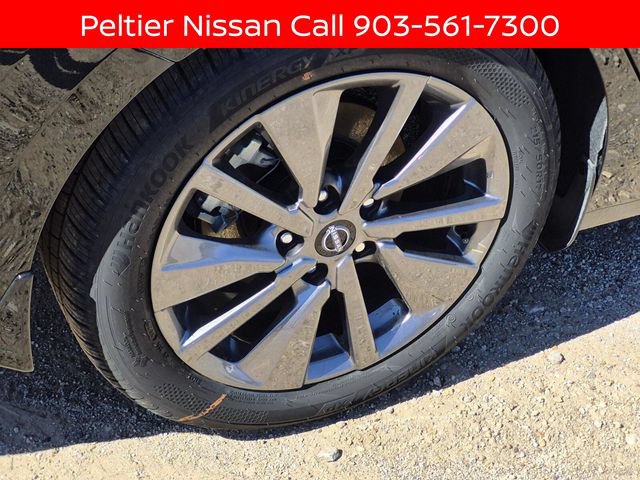 New 2026 Nissan Sentra SL w/ Floor Mat Package FWD image 5