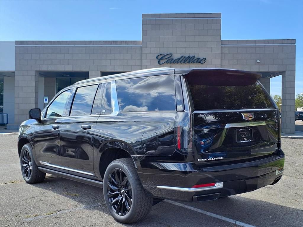 New 2026 Cadillac Escalade ESV Luxury w/ LPO, Floor Liner Package image 6