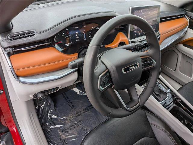 Used 2023 Jeep Compass Limited image 10