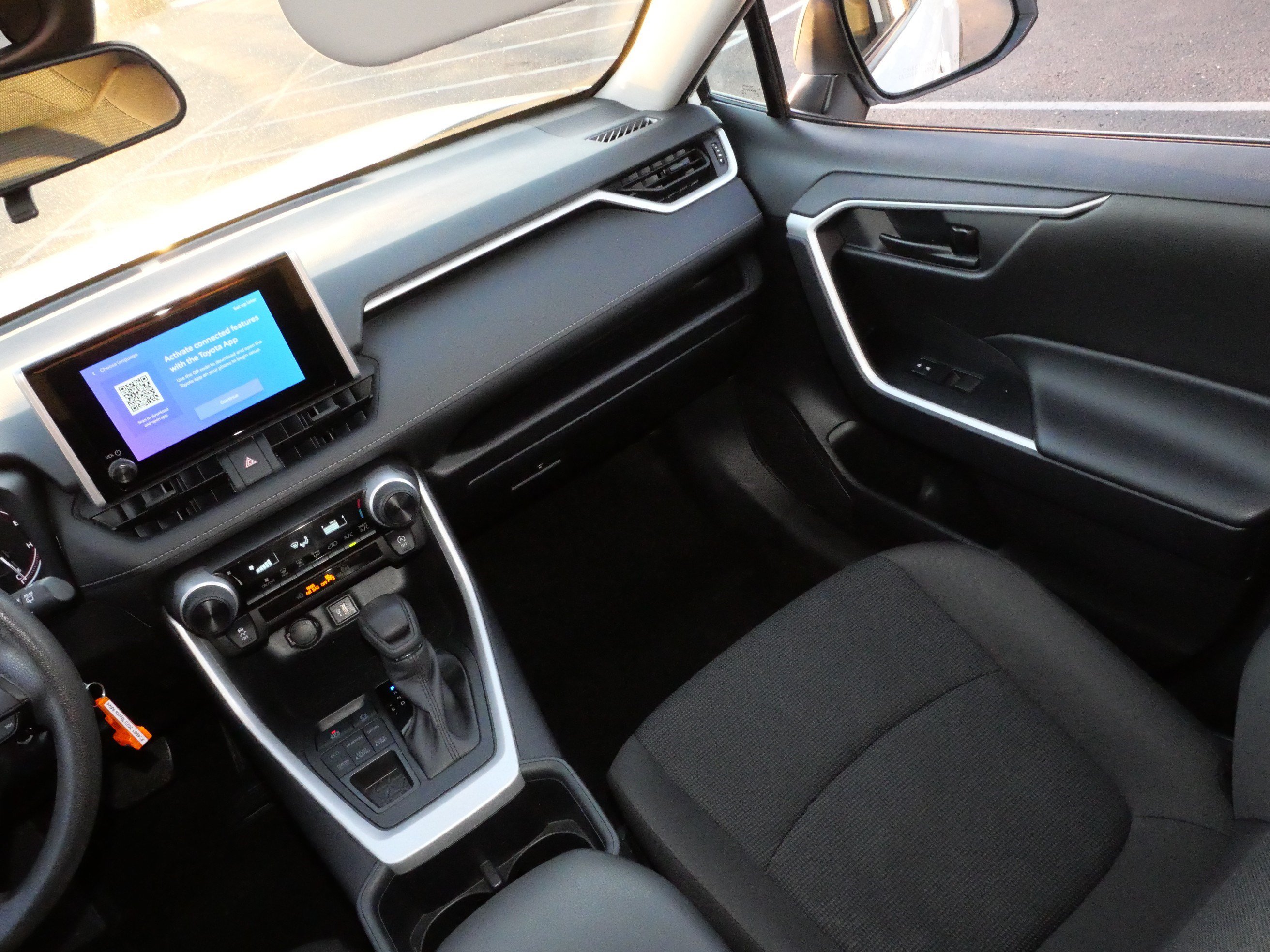 Certified 2025 Toyota RAV4 LE AWD/4WD image 11