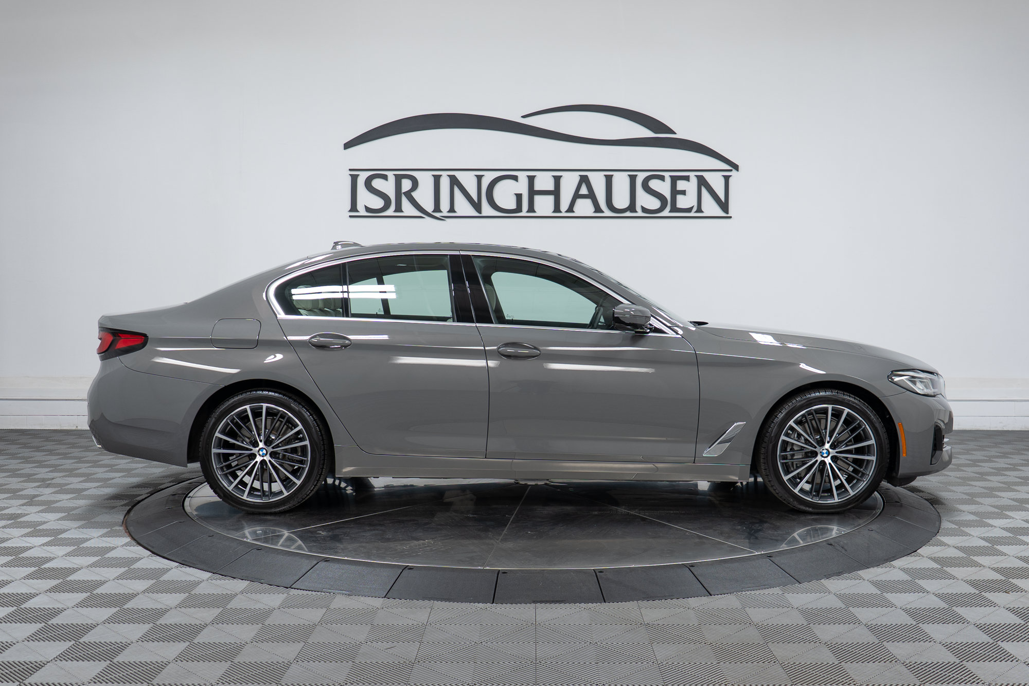 Used 2022 BMW 540i xDrive w/ Premium Package AWD/4WD image 4