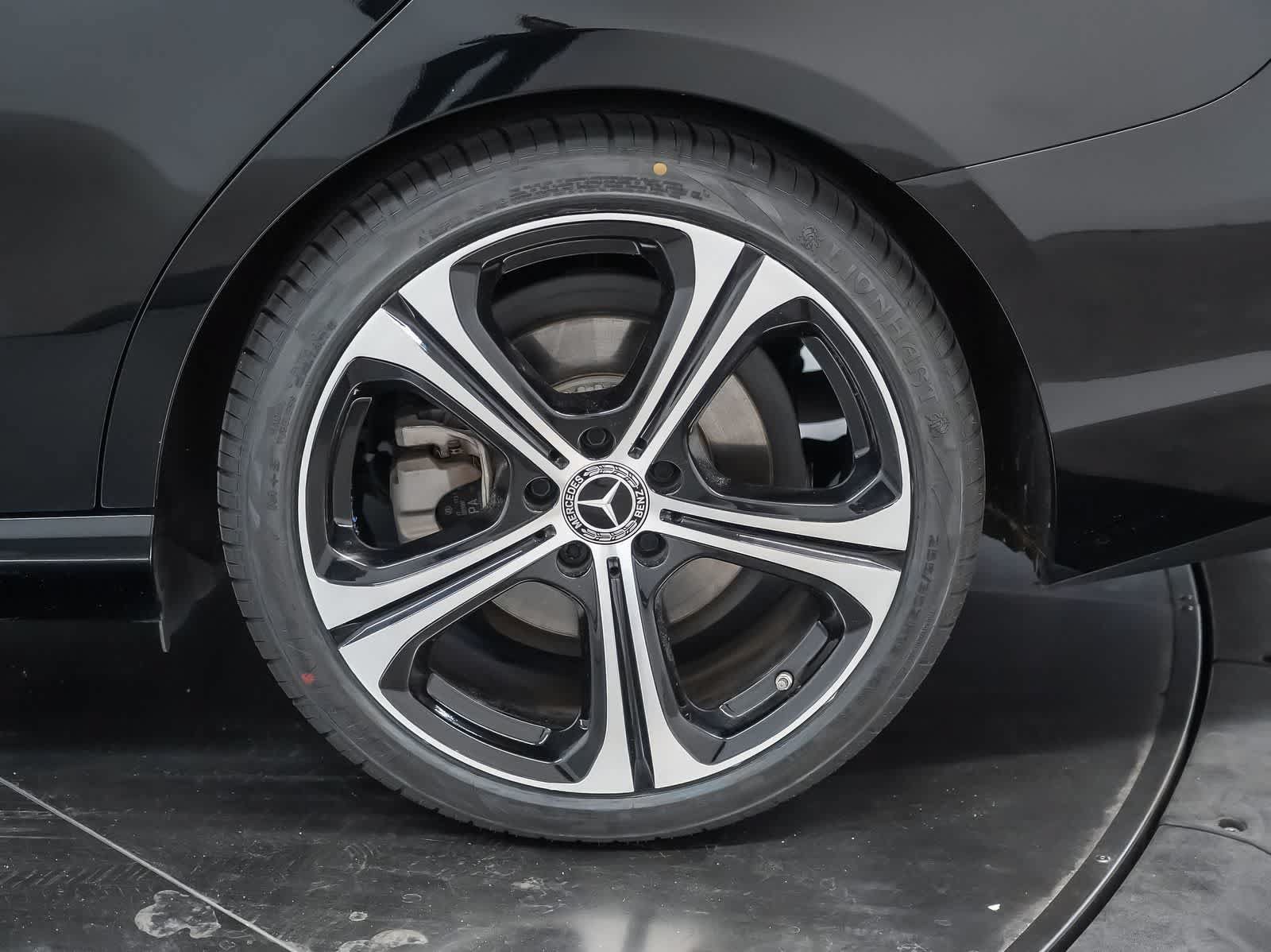 Used 2022 Mercedes-Benz C 300 Sedan image 14