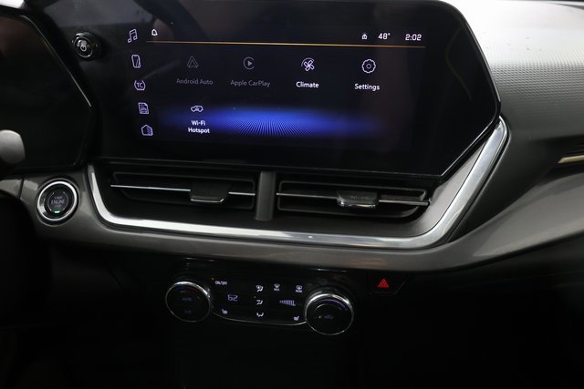 Used 2024 Chevrolet Trax ACTIV w/ Sunroof Package image 16