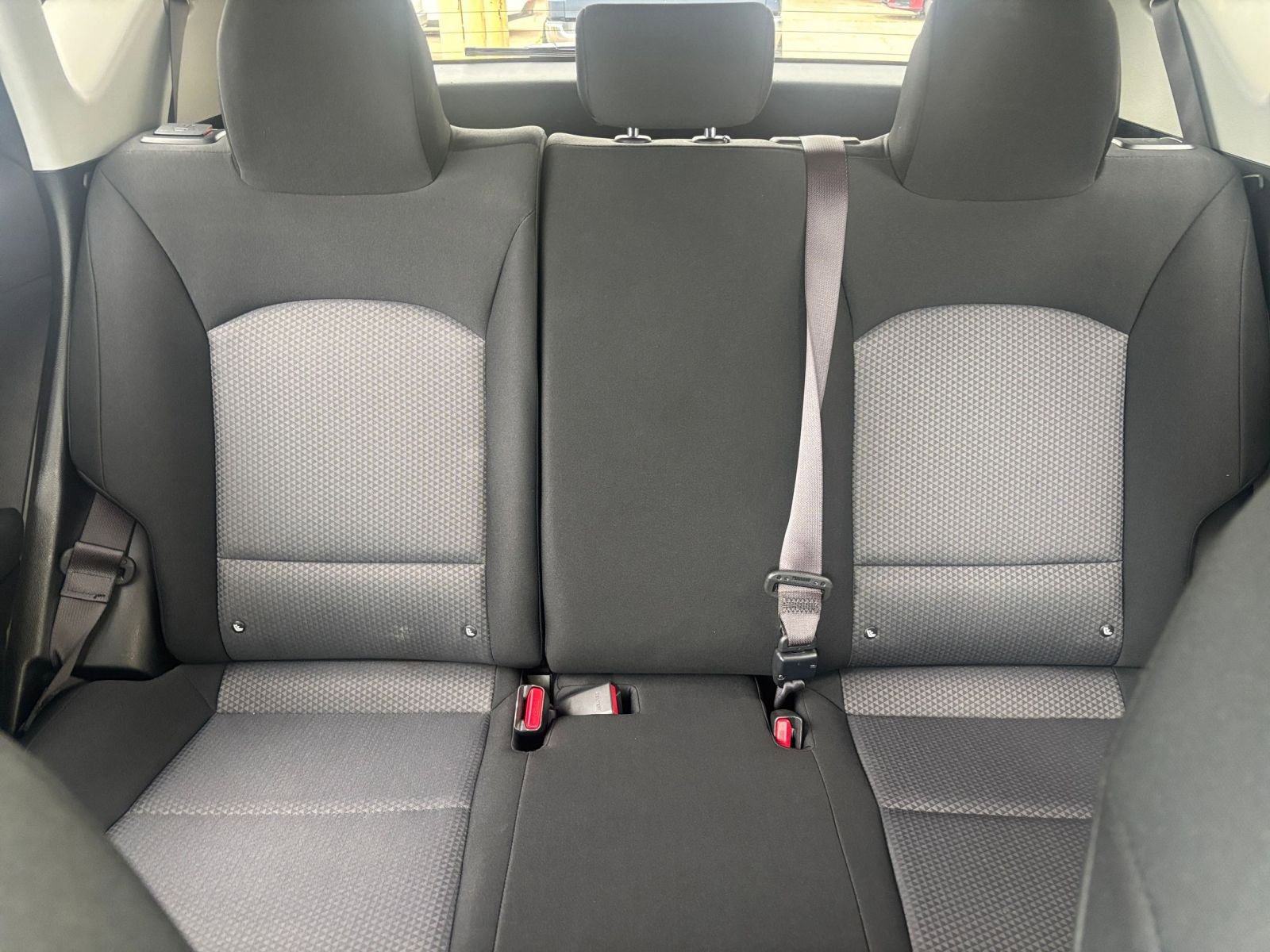 Used 2025 Kia Soul LX w/ LX Technology Package FWD image 36