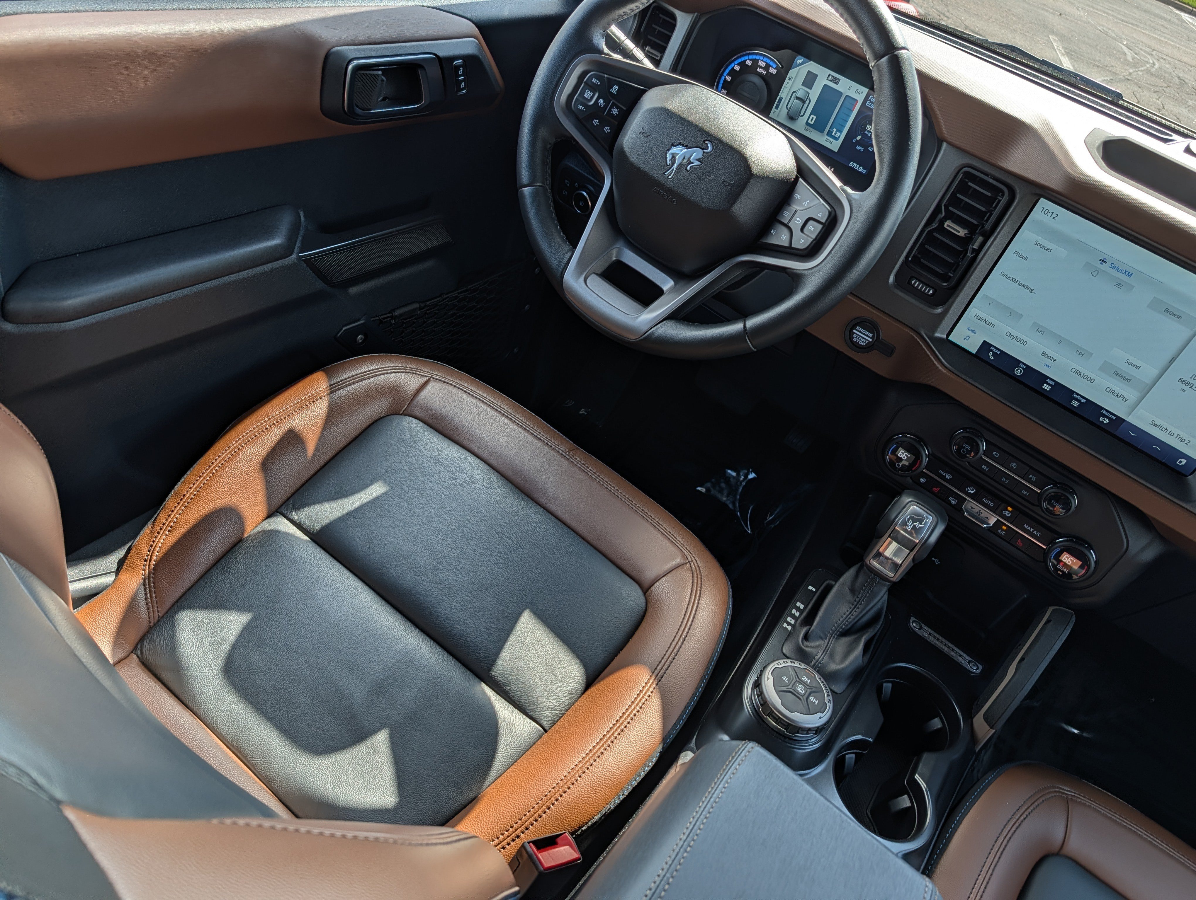 Used 2024 Ford Bronco Outer Banks AWD/4WD image 9